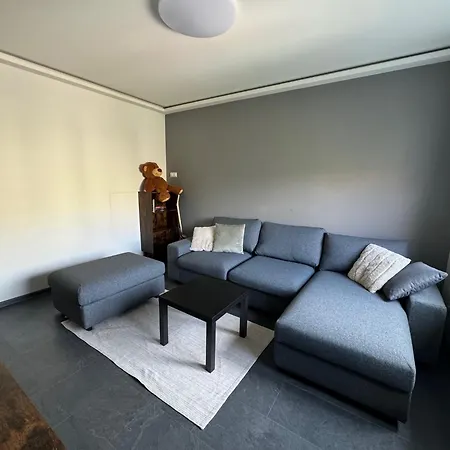 Dulovo Square Apartment, Close To City Center Апартаменты